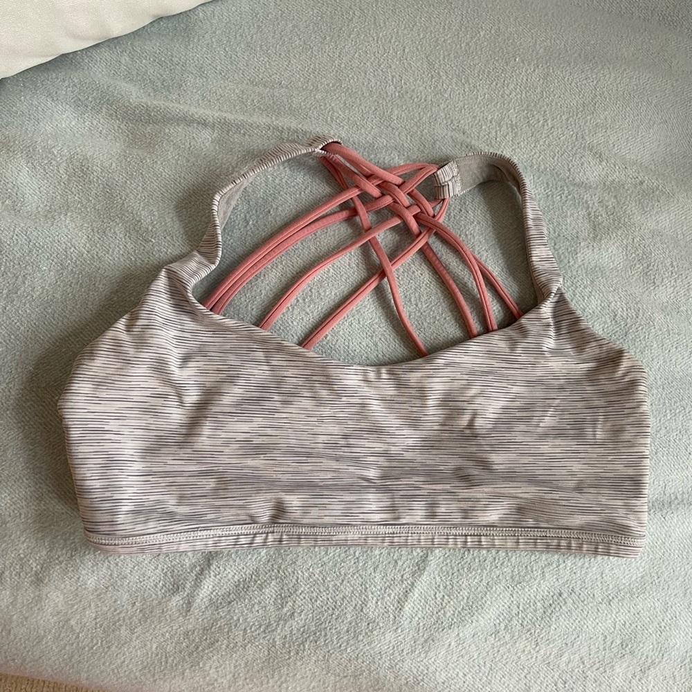 Lululemon free to be wild bra